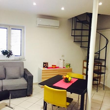 Napoli Sotterranea Apartment ภายนอก รูปภาพ